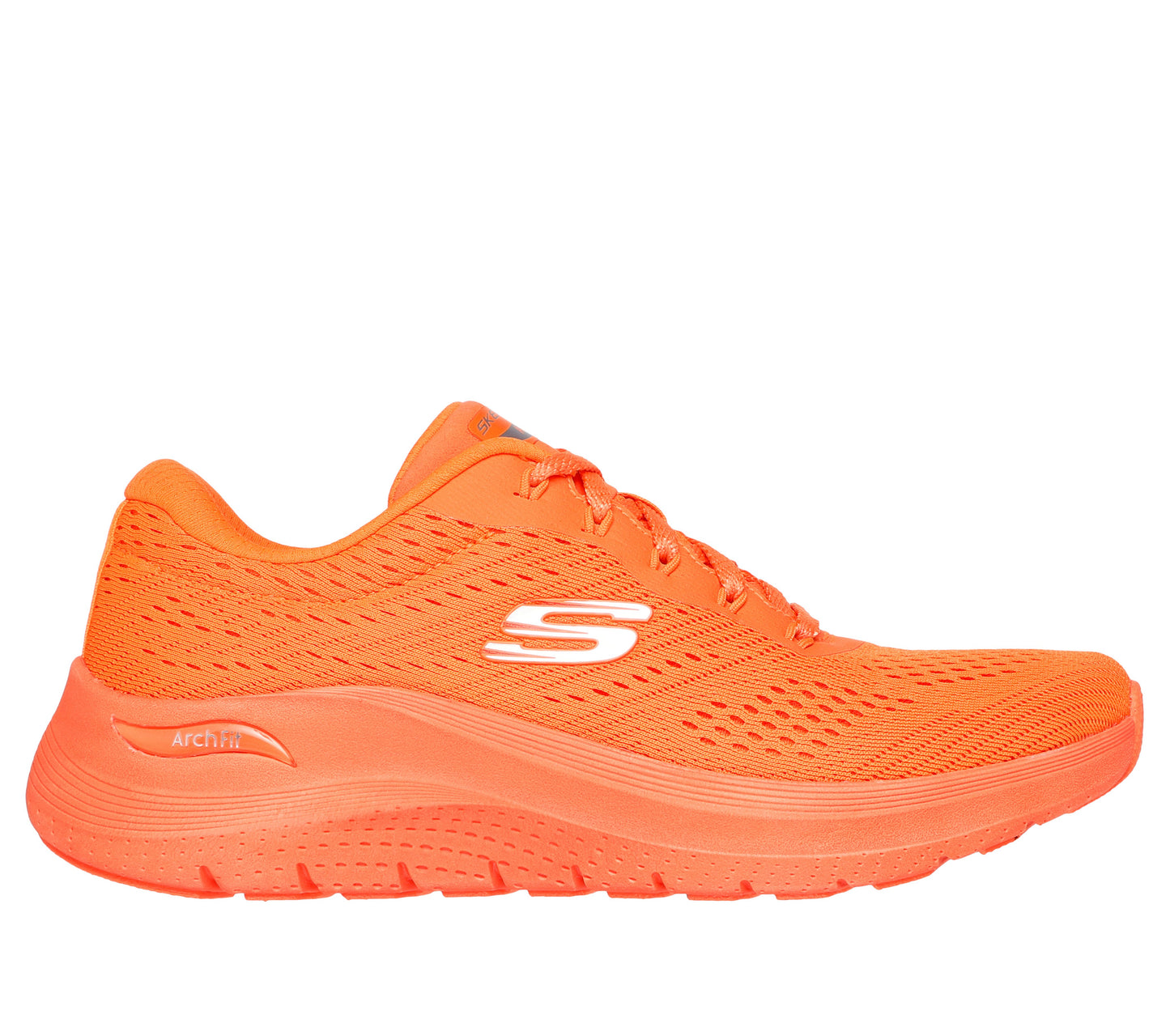 150329/NORG DAME SNEAKERS