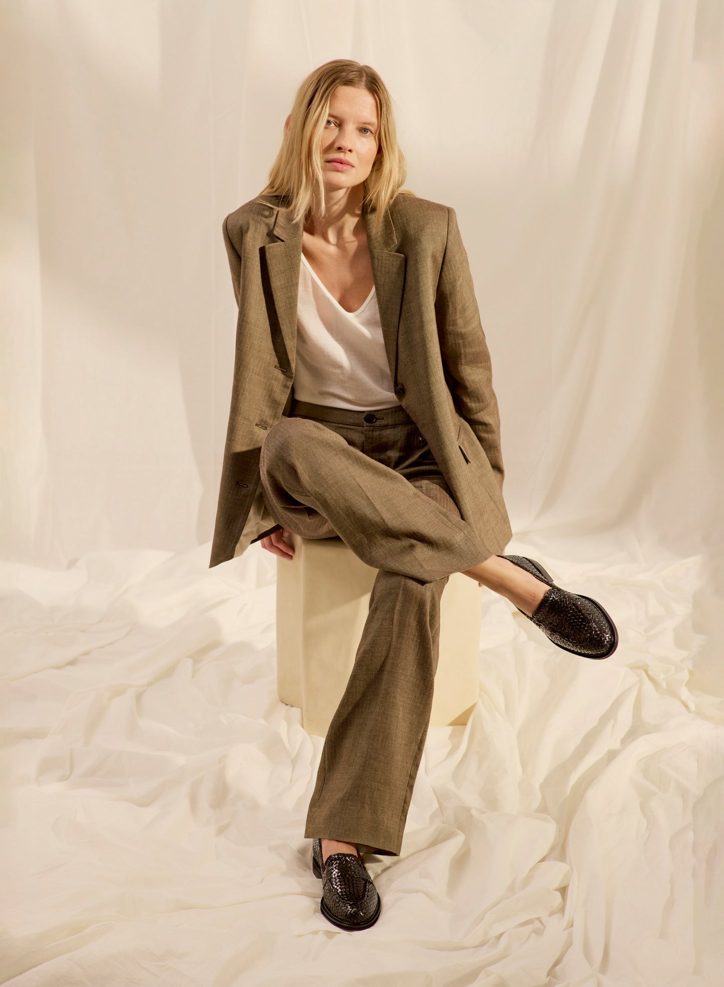 1668-101-1604 DAME-SKO