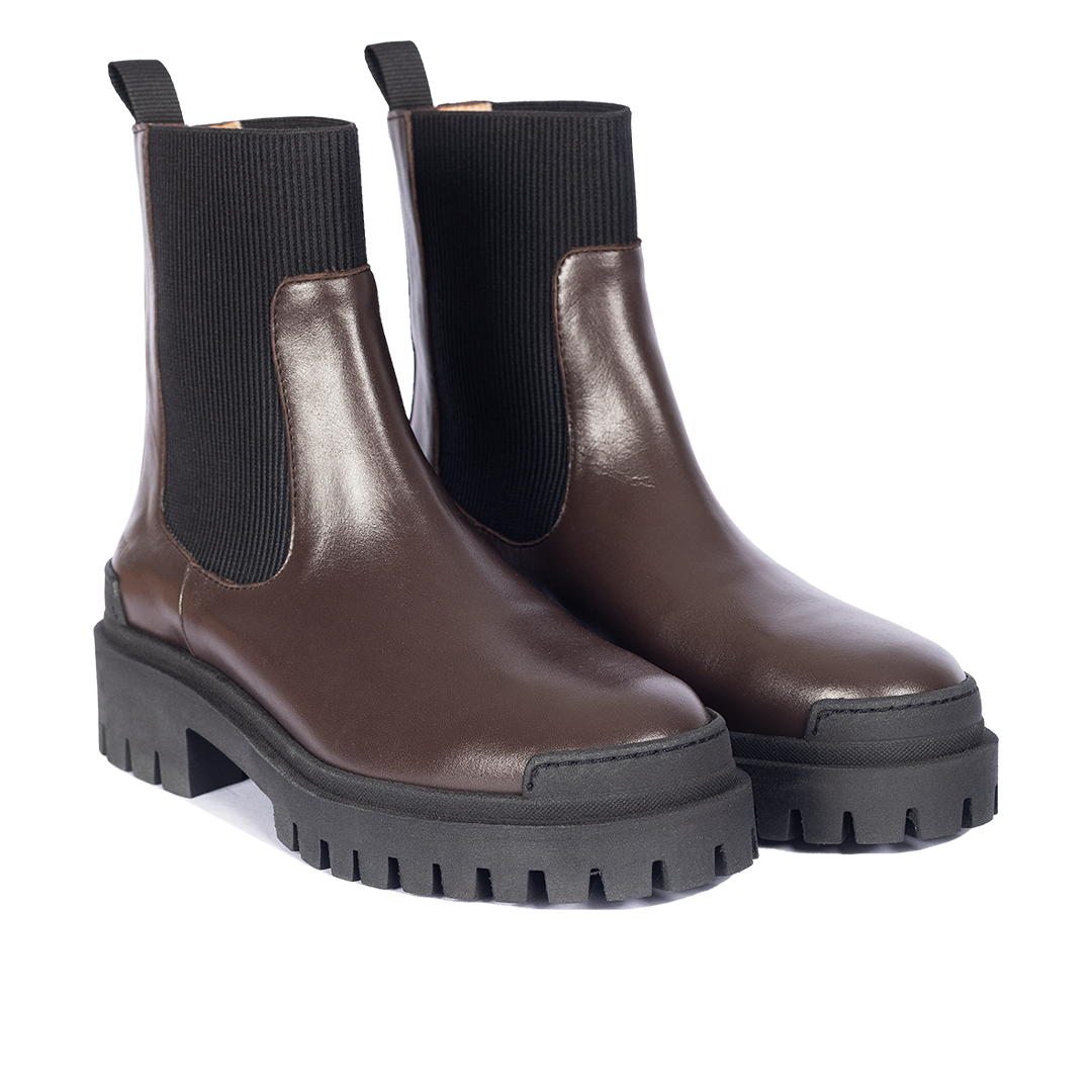 CHELSA BOOT WITH ELASTIC