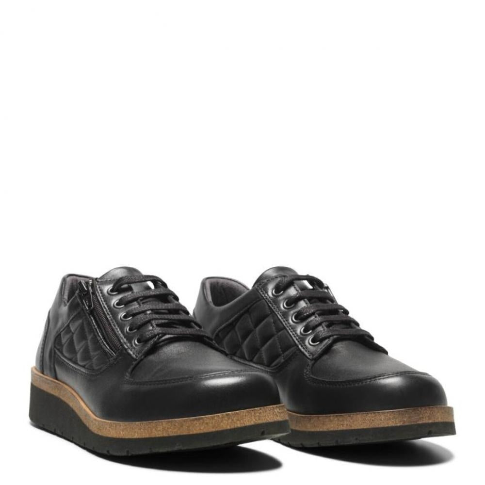 SHOE W LACE AND ZIPPER