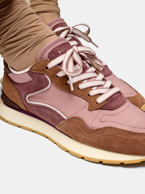 12602007 CITY TERRACOTTA  DAME