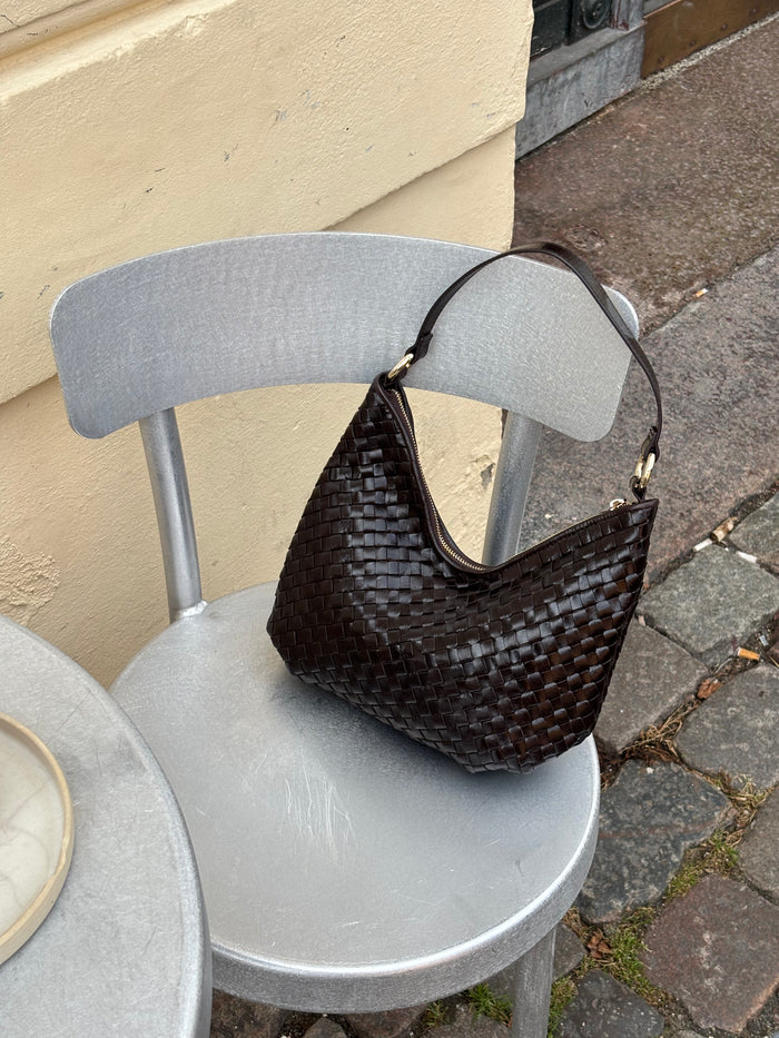 220226 DARK BROWN TASKER