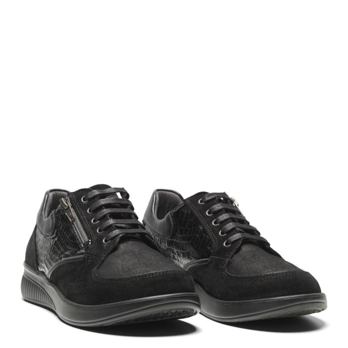 SHOE W LACE AND ZIPPER