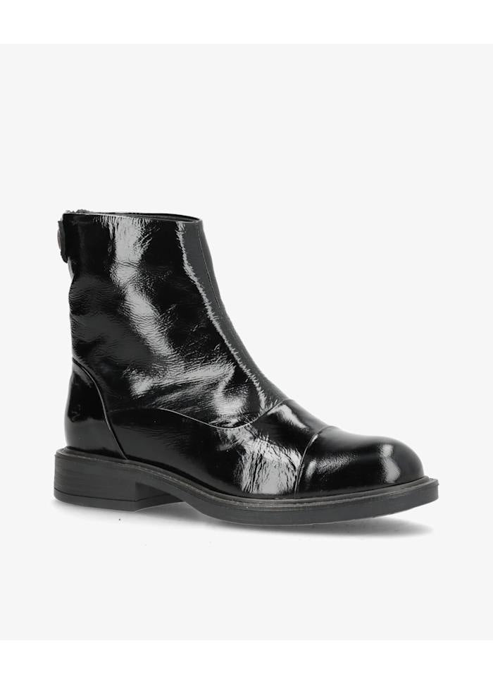 SD-150401 BLACK PATENT DAME ST