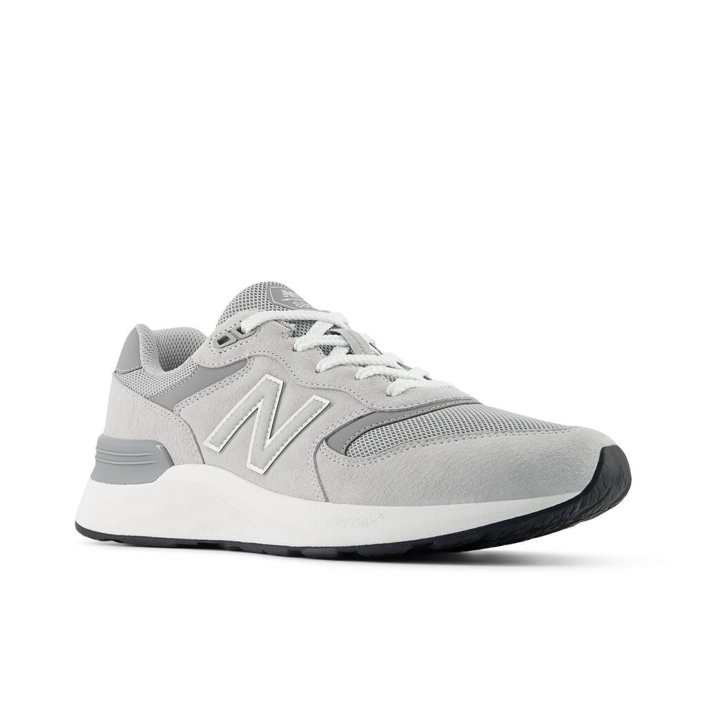 M8806HE HERRE SNEAKERS