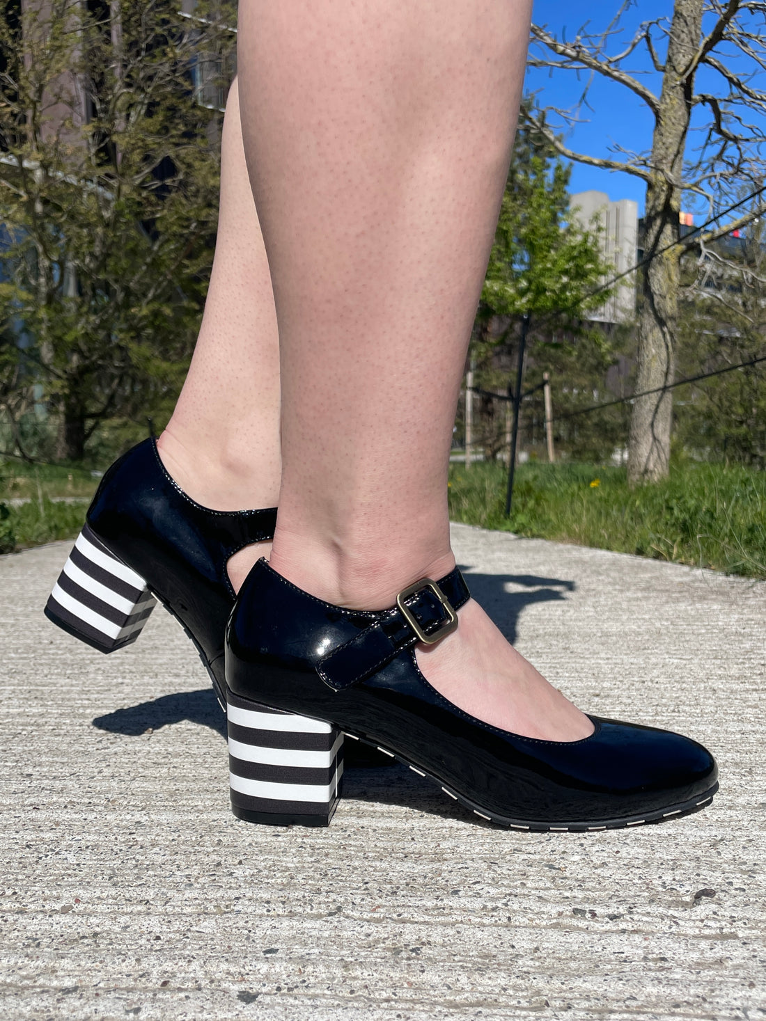 LOLA RAMONA EVE KAWAI DAME PUMPS