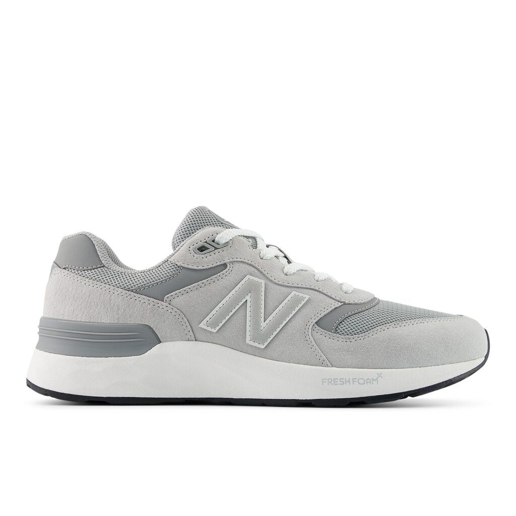 M8806HE HERRE SNEAKERS