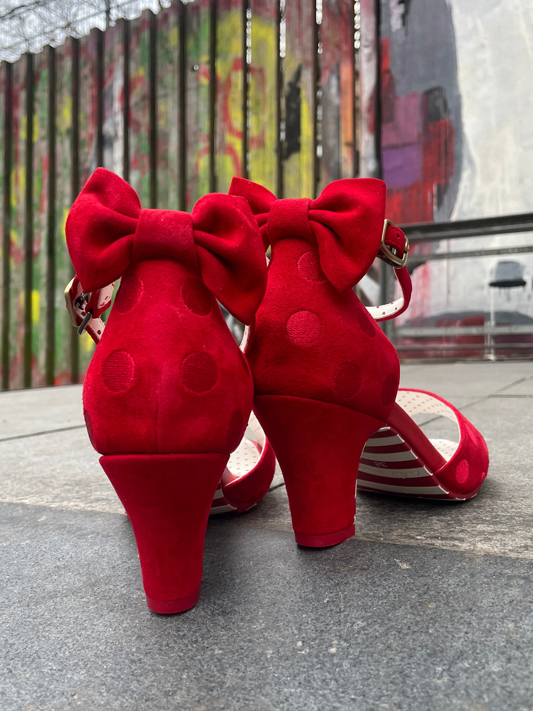 LOLA RAMONA AVA VALENTINE DAME PUMPS